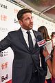 gerald butler suits up for the headhunters calling tiff 2016 premiere 05