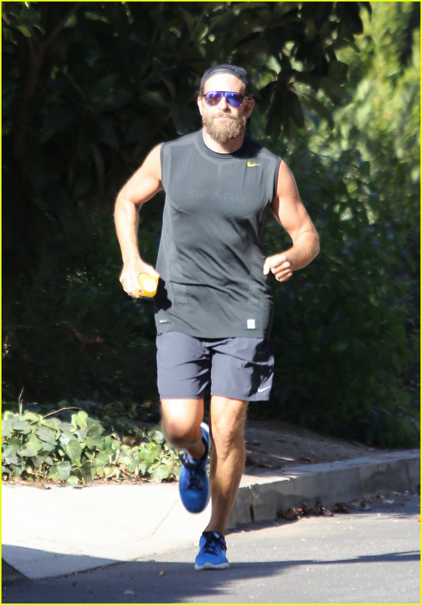 bradley cooper gets in an afternoon workout in la 223768259