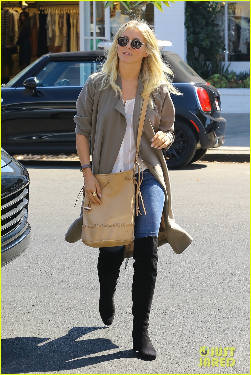 julianne hough enjoys her afternoon shopping00606mytext3760279