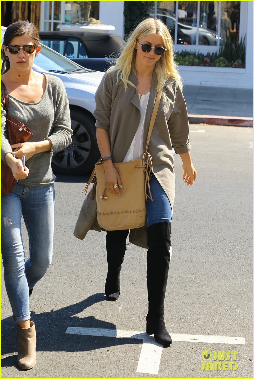 julianne hough enjoys her afternoon shopping01212mytext3760285