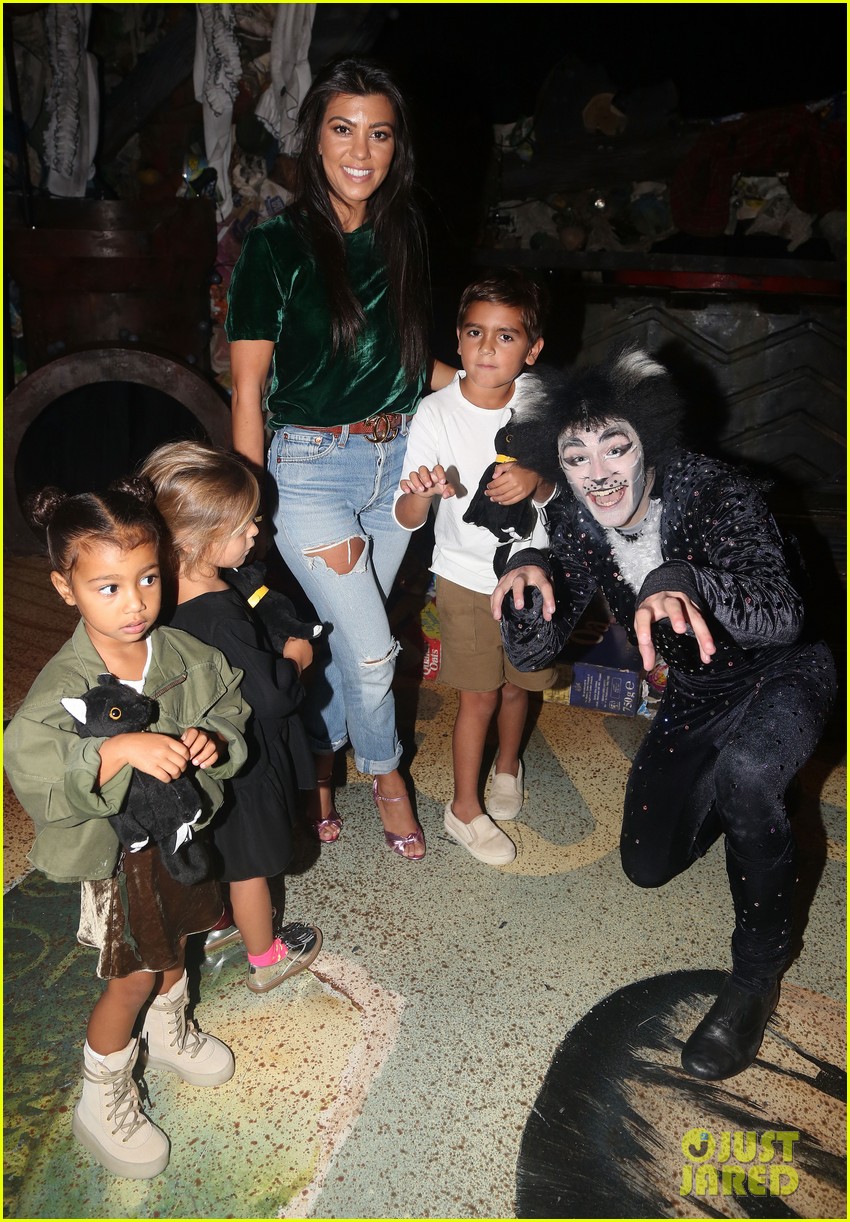 kourtney kardashian takes her kids north west to see cats on broadway 01