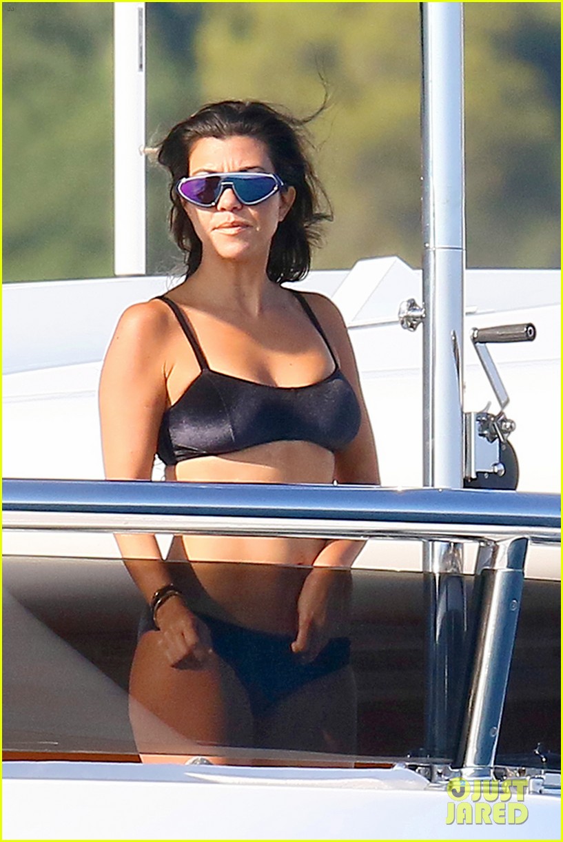 kourtney kardashian vacations on a yacht in monaco with kris and kids 34