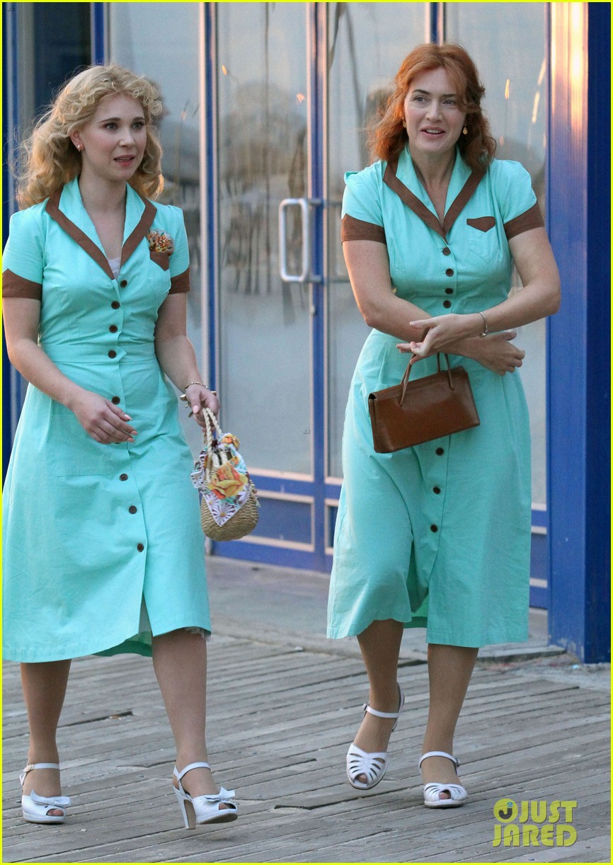 kate and juno wear matching outfits on woody allen 143773879