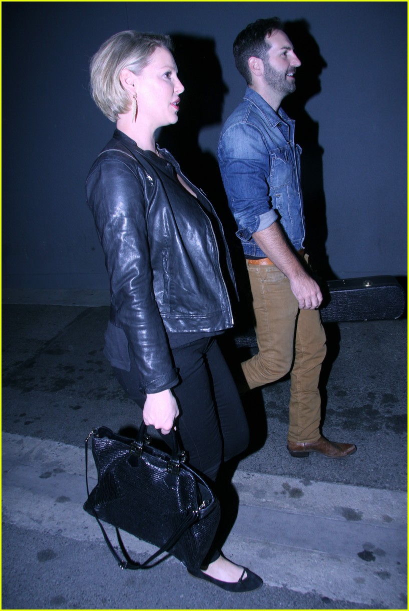 pregnant katherine heigl josh kelley have a night out 043770912