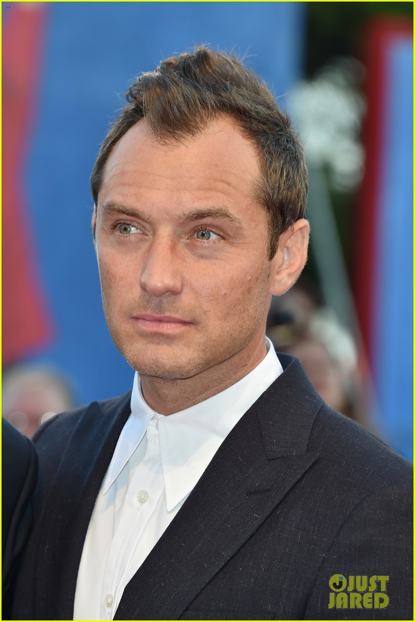 jude law the young pope venice premiere 023748574