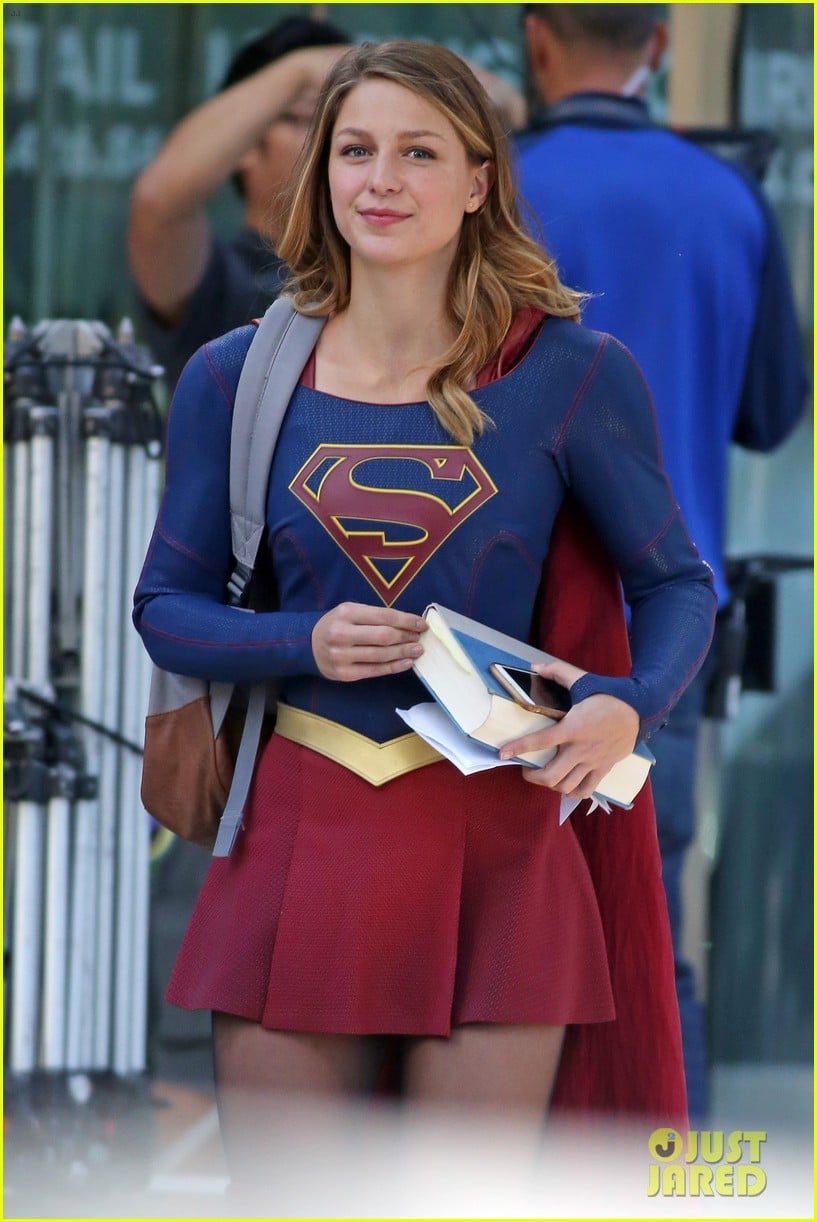 melissa benoist is all smiles while filming supergirl00712mytext3758826