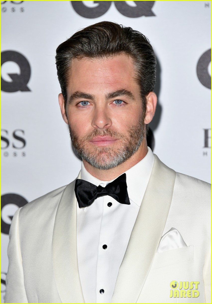 chris pine amy schumer gq men of the year awards 043750765