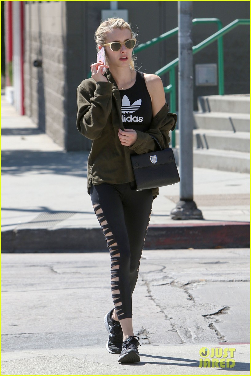 emma roberts chats on phone west hollywood 10