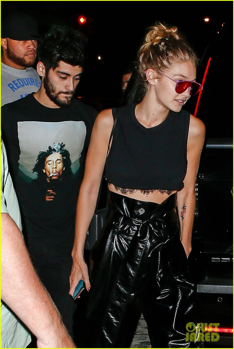 taylor swift spends the night hanging out with bff gigi hadid and zayn malik3 253757810