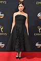 maura tierney emmys 2016 red carpet 02