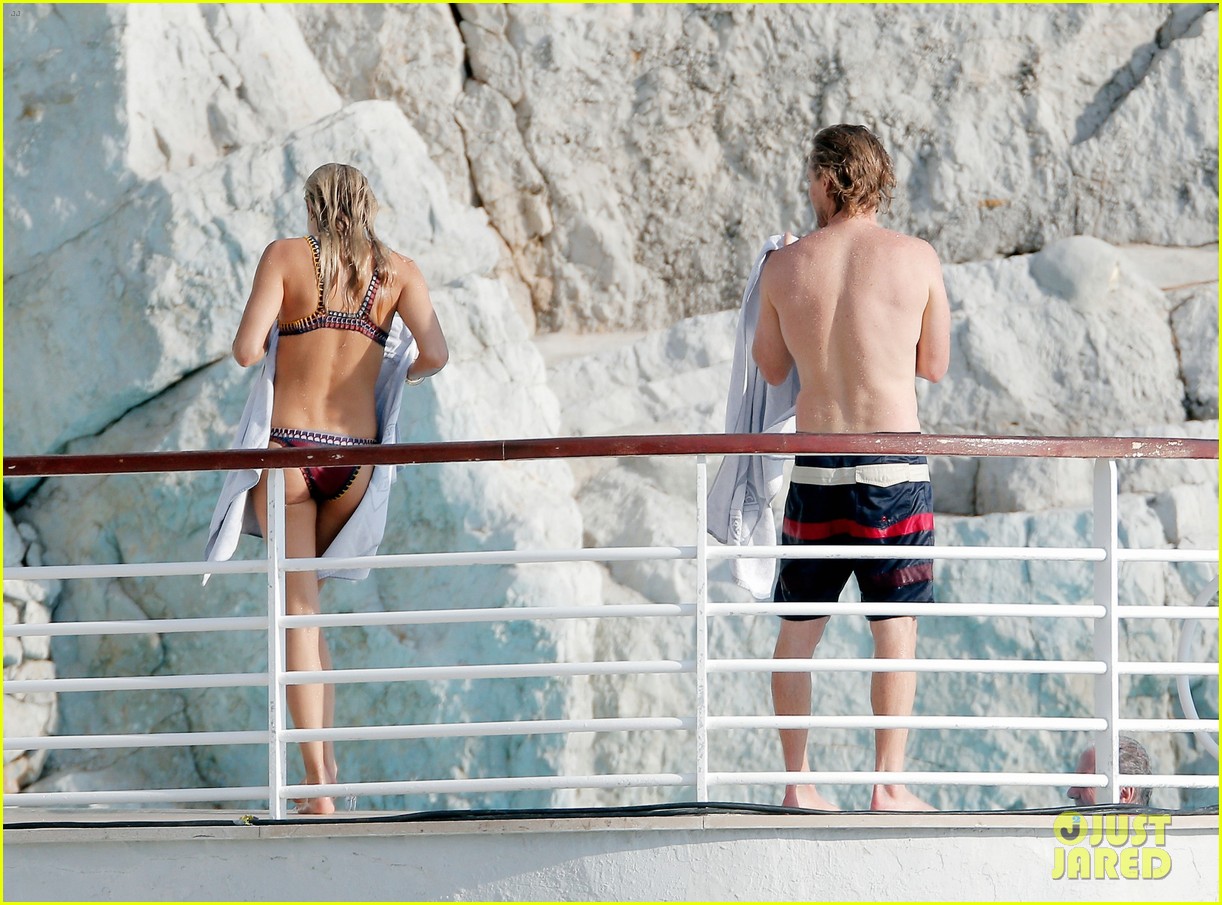 owen wilson goes shirtless bares fit bod in france 03