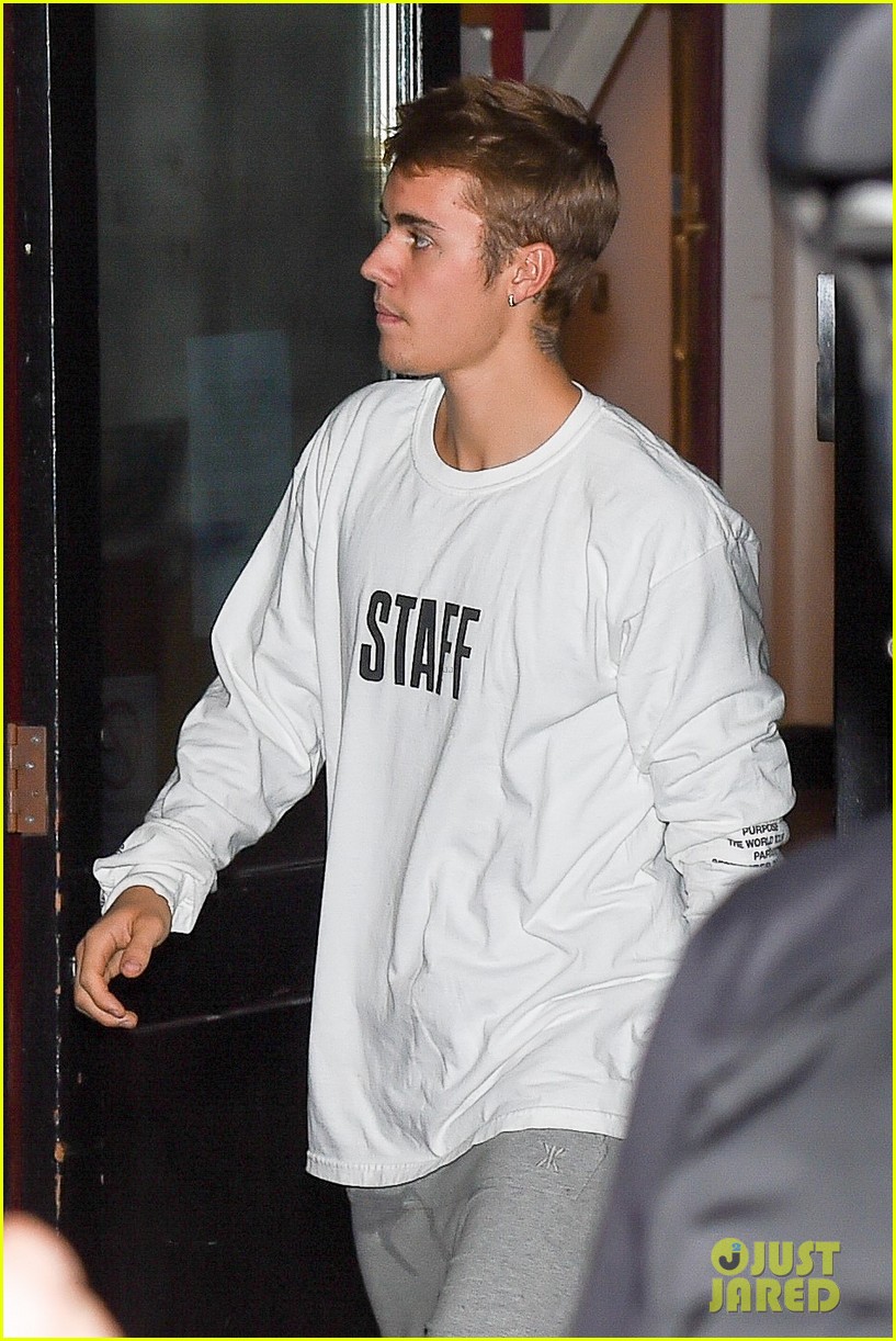 justin bieber steps out after telling fans to stop screamingmytext01mytext3789124