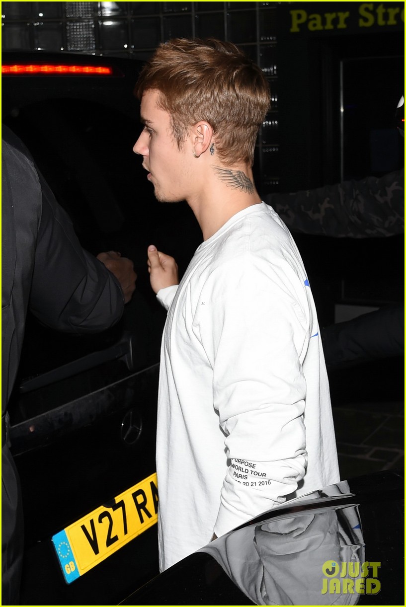 justin bieber steps out after telling fans to stop screamingmytext06mytext3789117