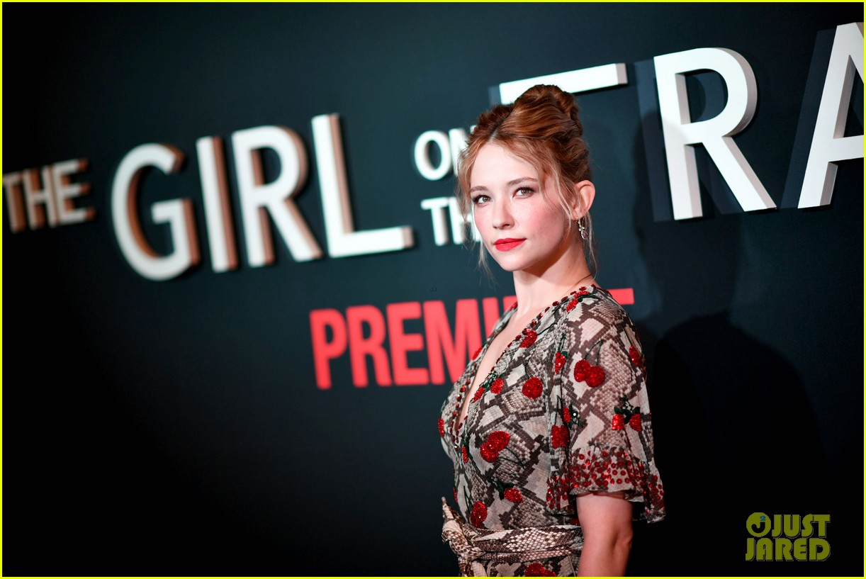 emily blunt the girl on the train nyc premiere justin theroux 22