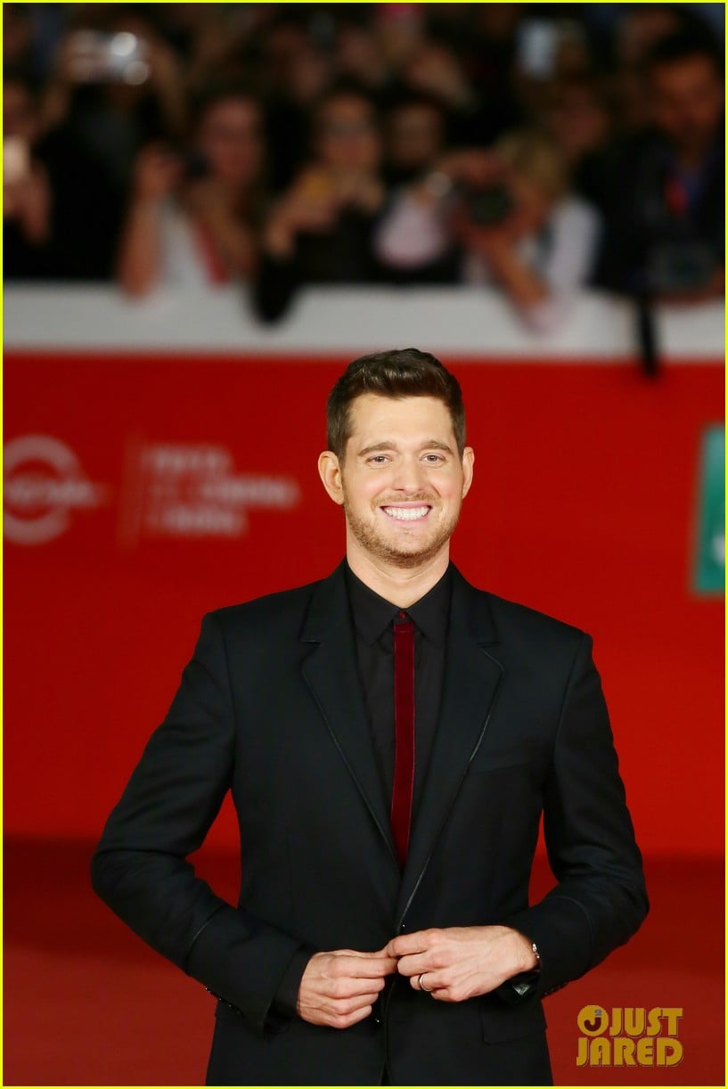 michael buble debuts official nobody but me music video 073787401
