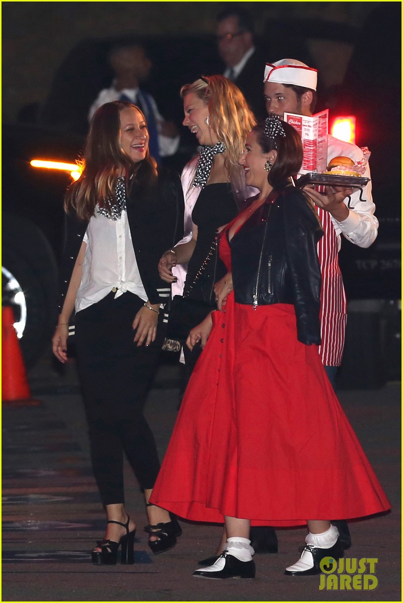 Jessica Chastain, Kate Hudson, & Jessica Alba Go 50s Chic for Katy