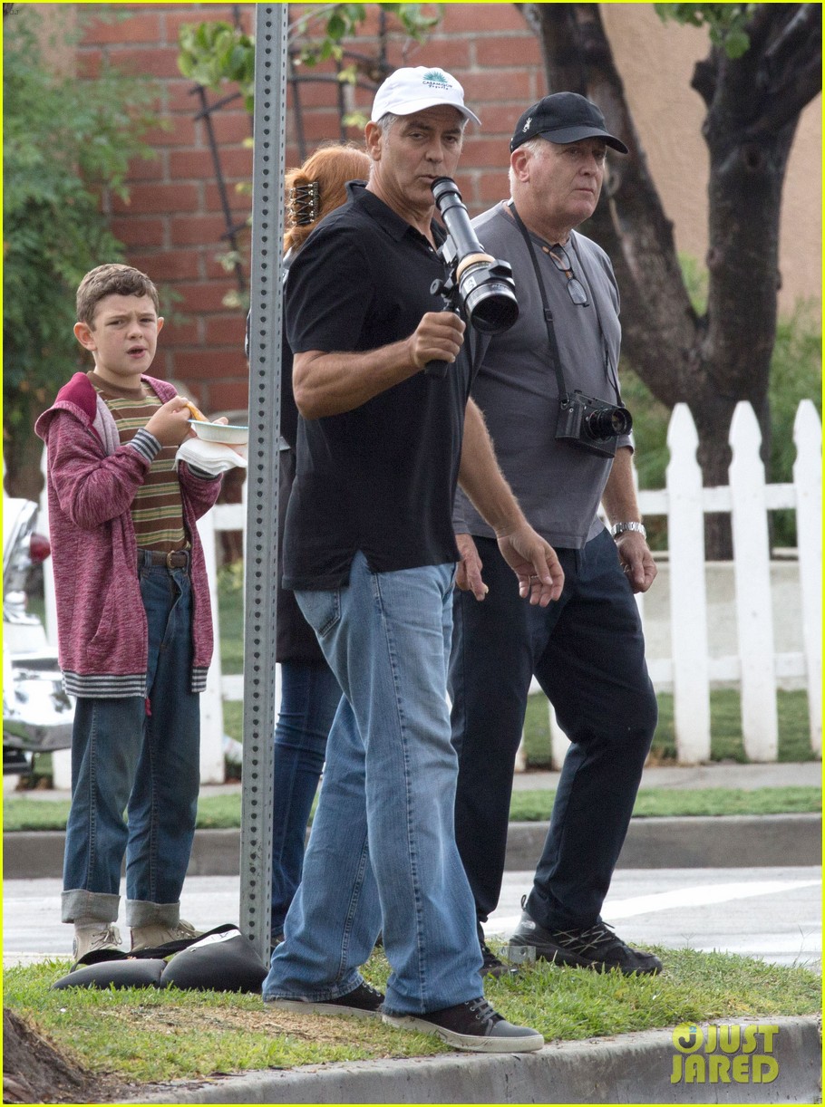george clooney directs julianne moore suburbicon 063788937