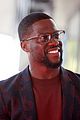 kevin hart gets support from family halle berry at walk of fame ceremony 11