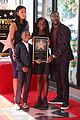 kevin hart gets support from family halle berry at walk of fame ceremony 32