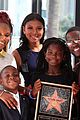 kevin hart gets support from family halle berry at walk of fame ceremony 36