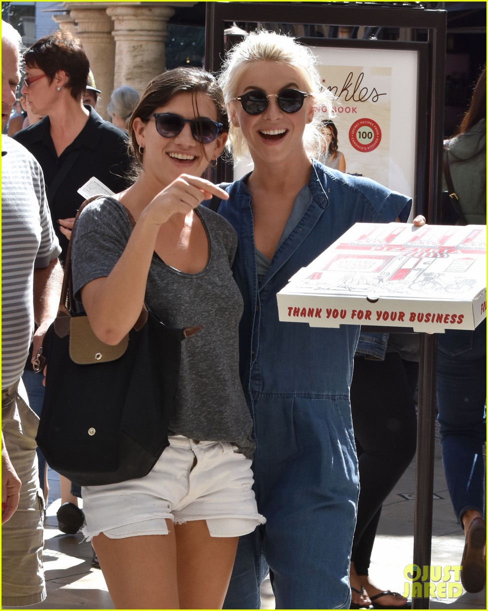 julianne hough picks up pizza at the grove 173782283