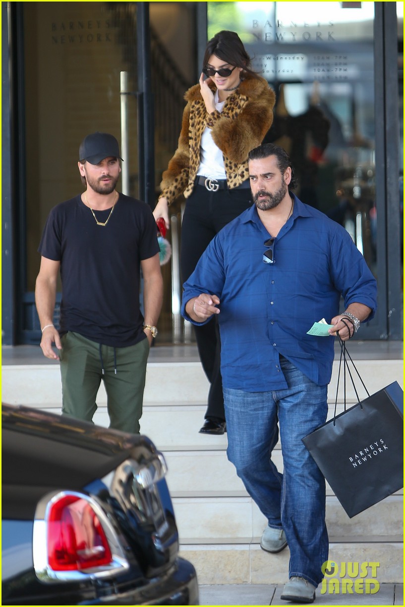 kendall jenner scott disick go shopping with extra security00418mytext
