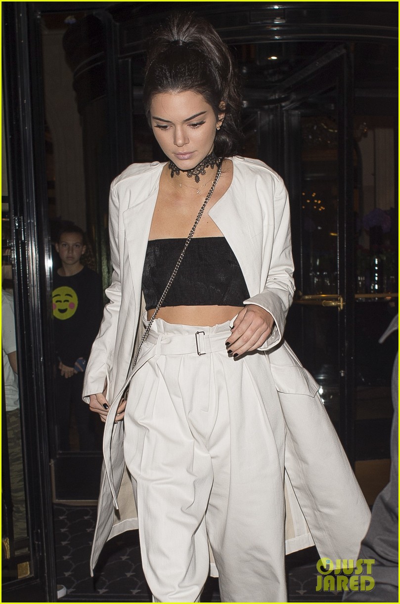 kendall jenner has arrived in paris fashionably late 103775420