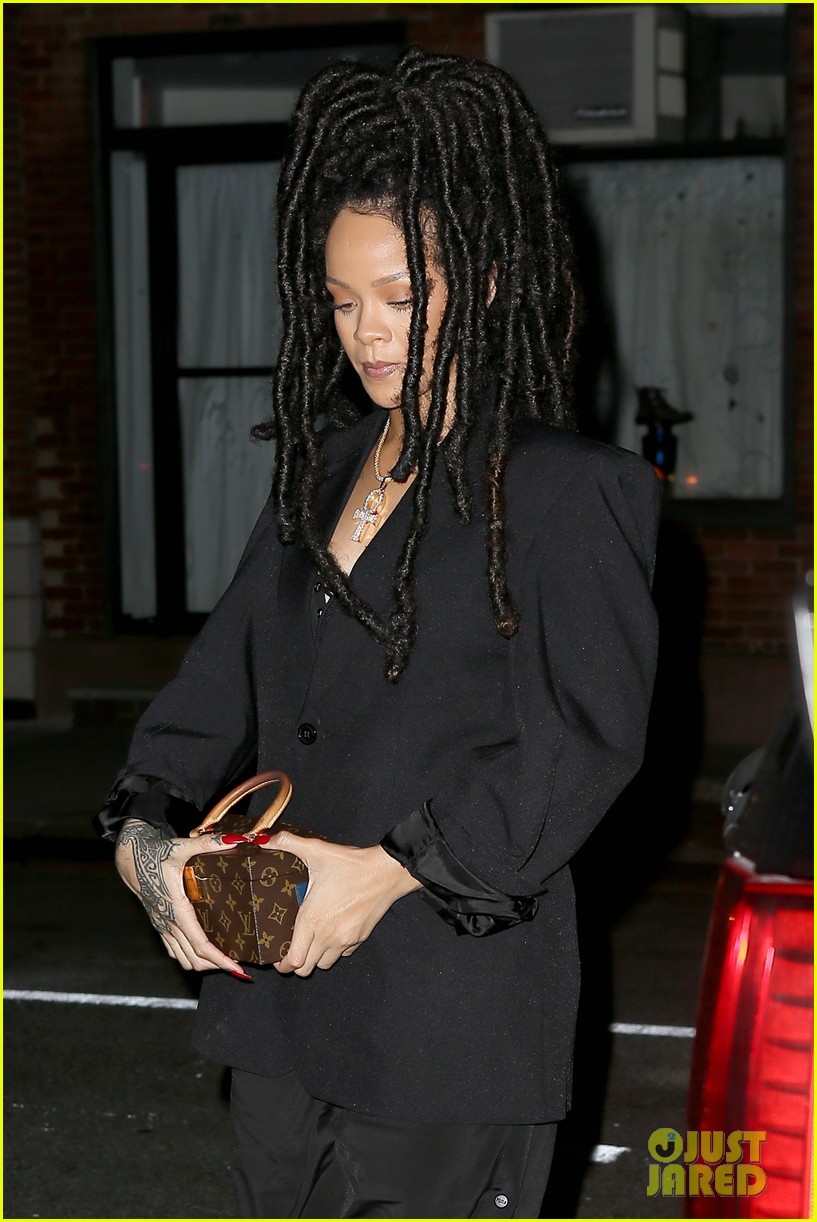 rihanna steps out for a pre weekend dinner in nyc 123779940