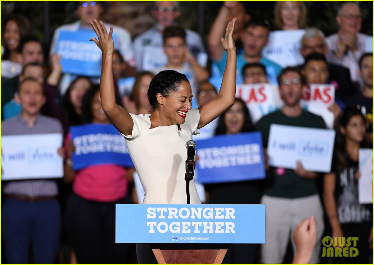 tracee ellis ross looked so excited to introduce hillary clinton 04