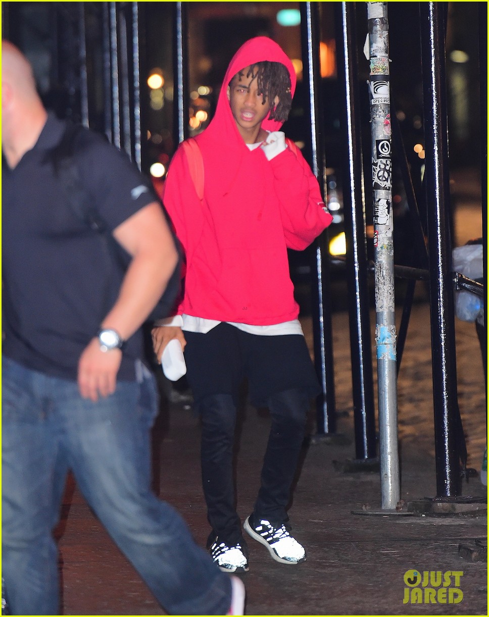 jaden smith works up a late night sweat01405mytext3778780