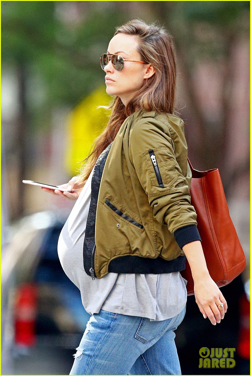 pregnant olivia wilde large baby bump 103779636