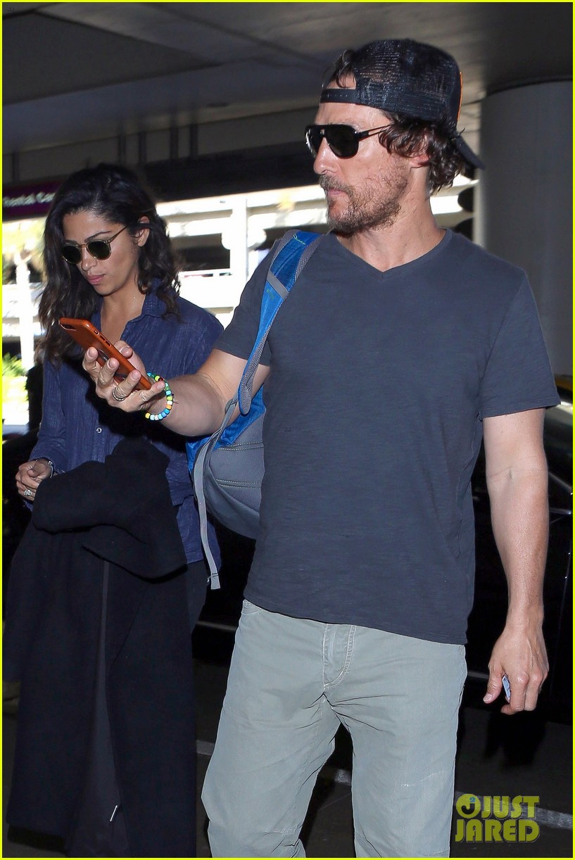 matthew mcconaughey camila alves step out for date night in nyc 053809693