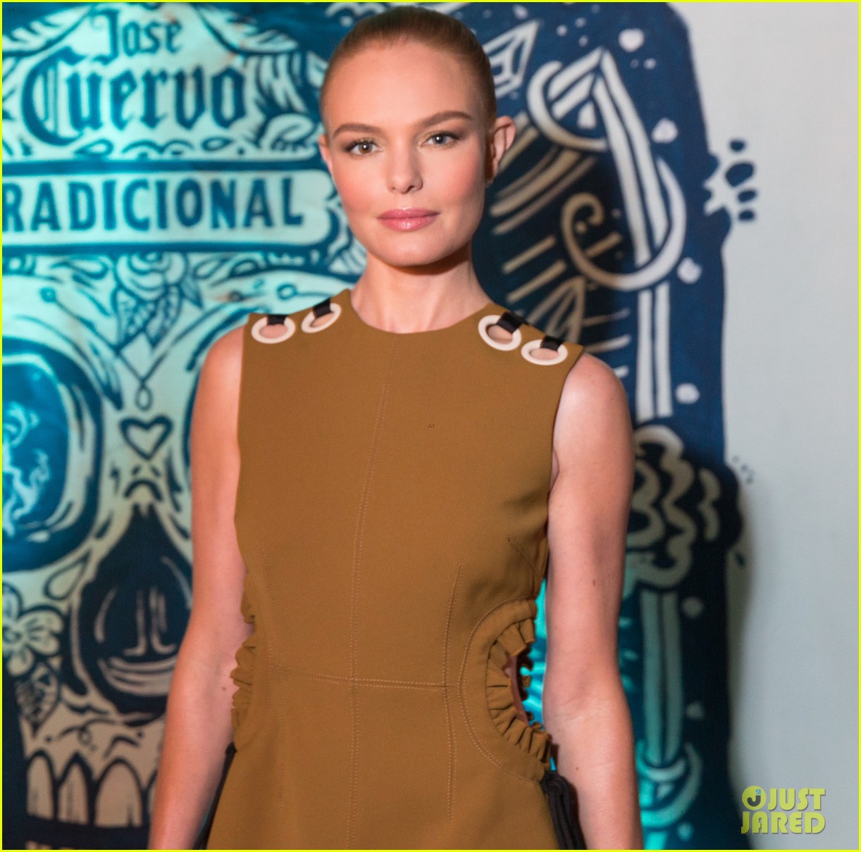 kate bosworth celebrates launch of tequila bottle 043801871