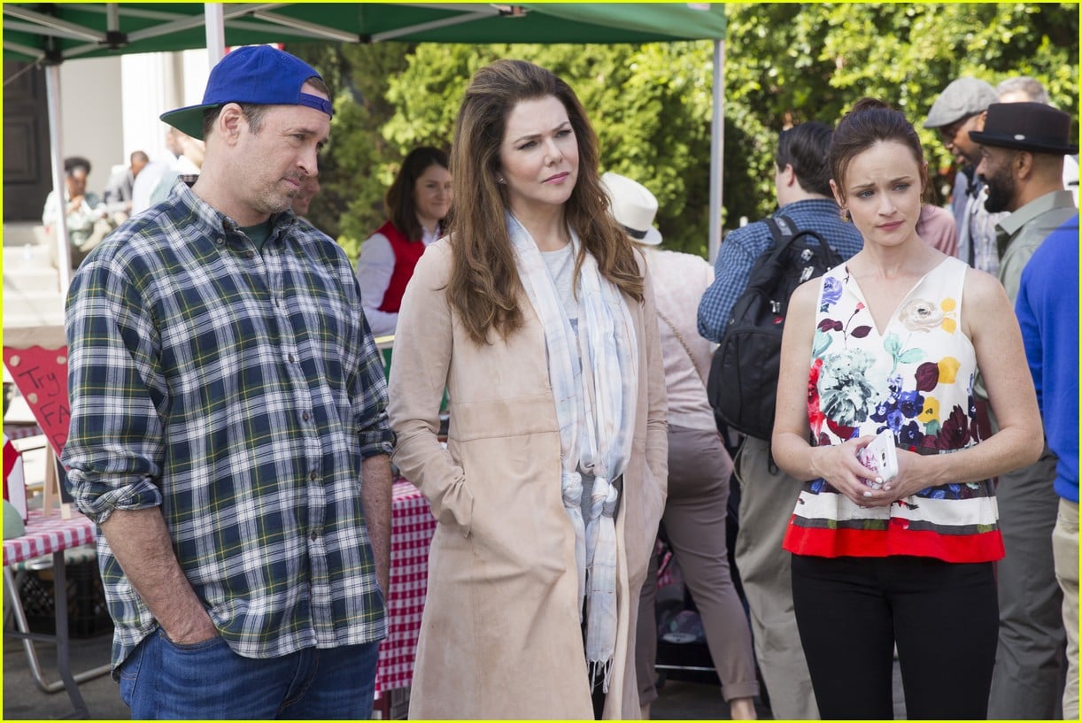 gilmore girls year in the life new stills 043809904
