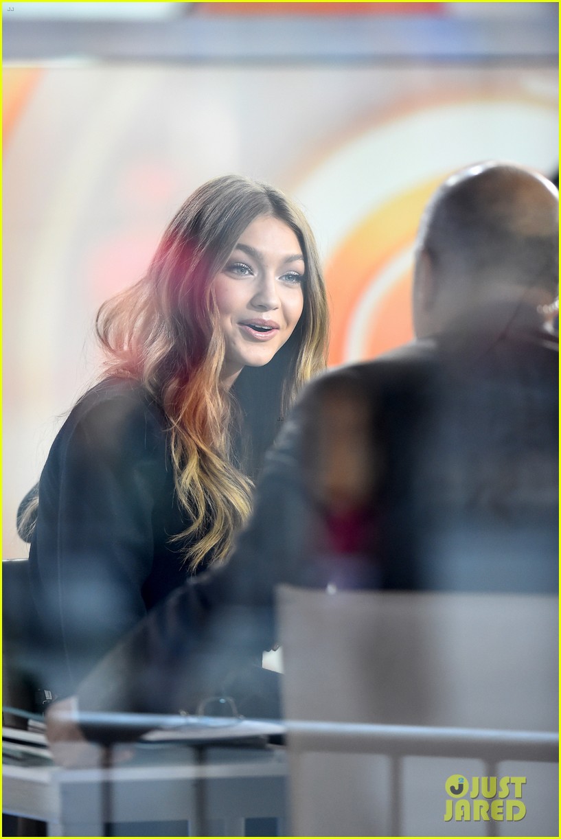 gigi hadid discusses halloween plans with taylor swift 303800220