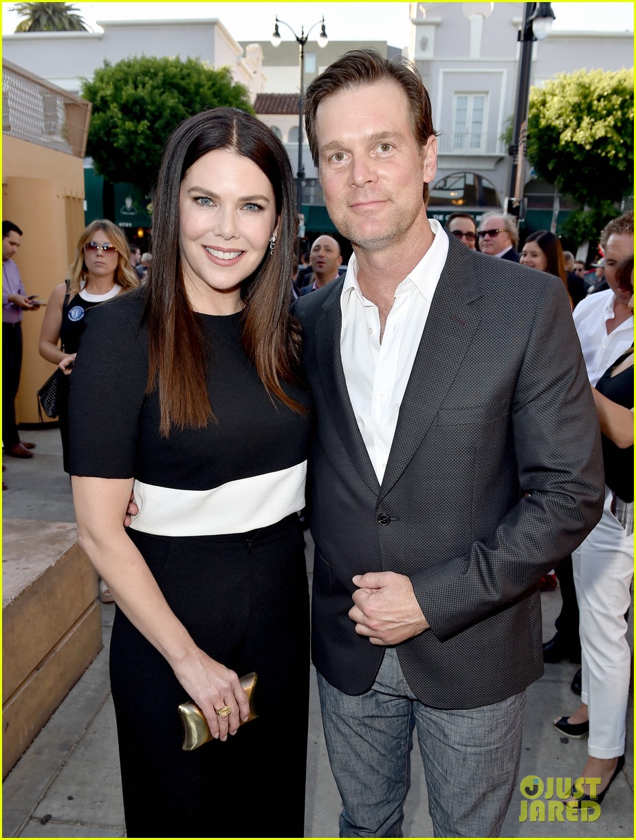 lauren graham talks about finding love with peter krause 023811599