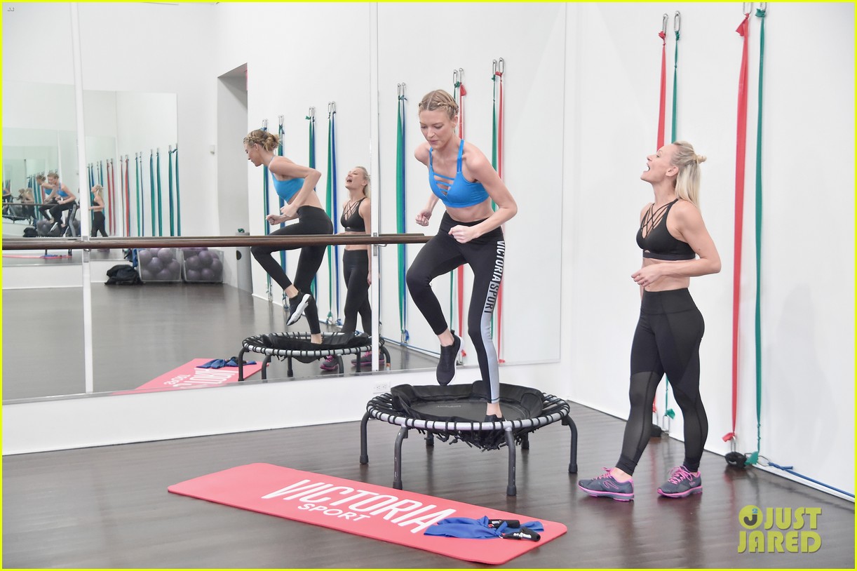 martha hunt is working hard in the gym ahead of the vs fashion show 133810345