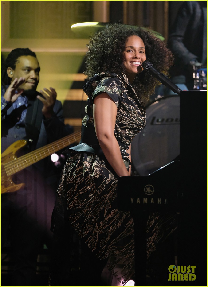 alicia keys says she wasnt good at pitching on the voice 113802629