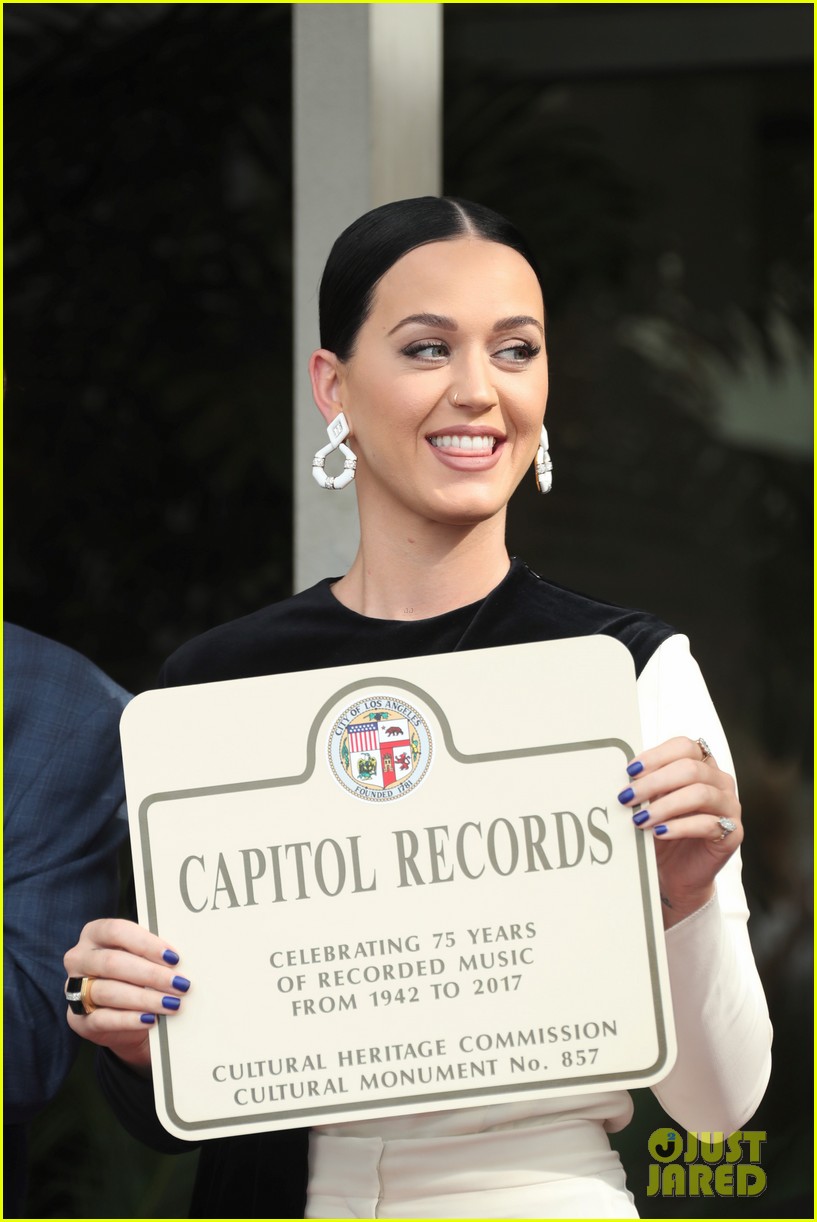 katy perry capitol records star 053809291