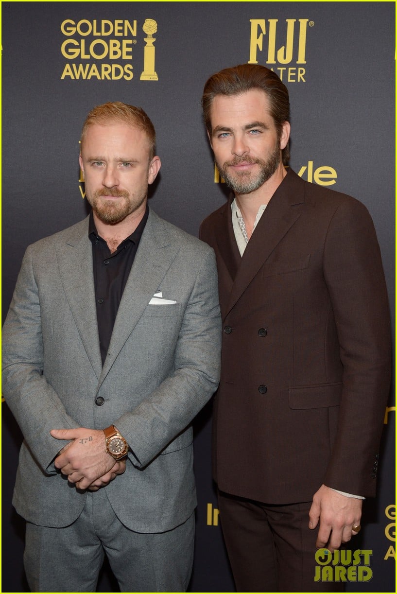 chris pine reunites with hell or high water co stars at 2017 golden globe 04