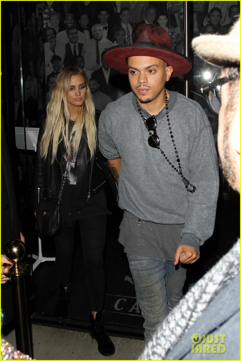 jessica ashlee simpson go on date nights with their guys 20