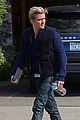 orlando bloom gets his blond hair touched up 18