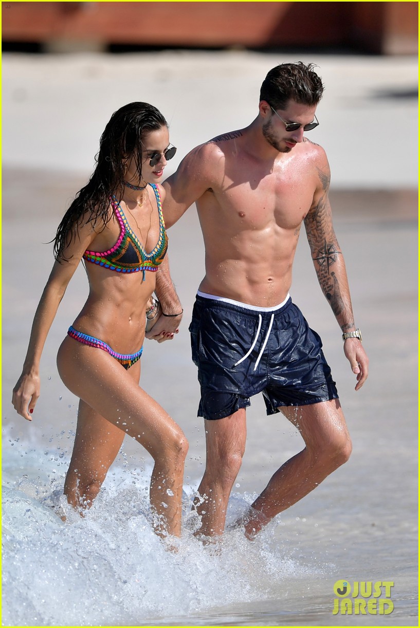 izabel goulart soccer player beau kevin trapp are picture perfect 013833325