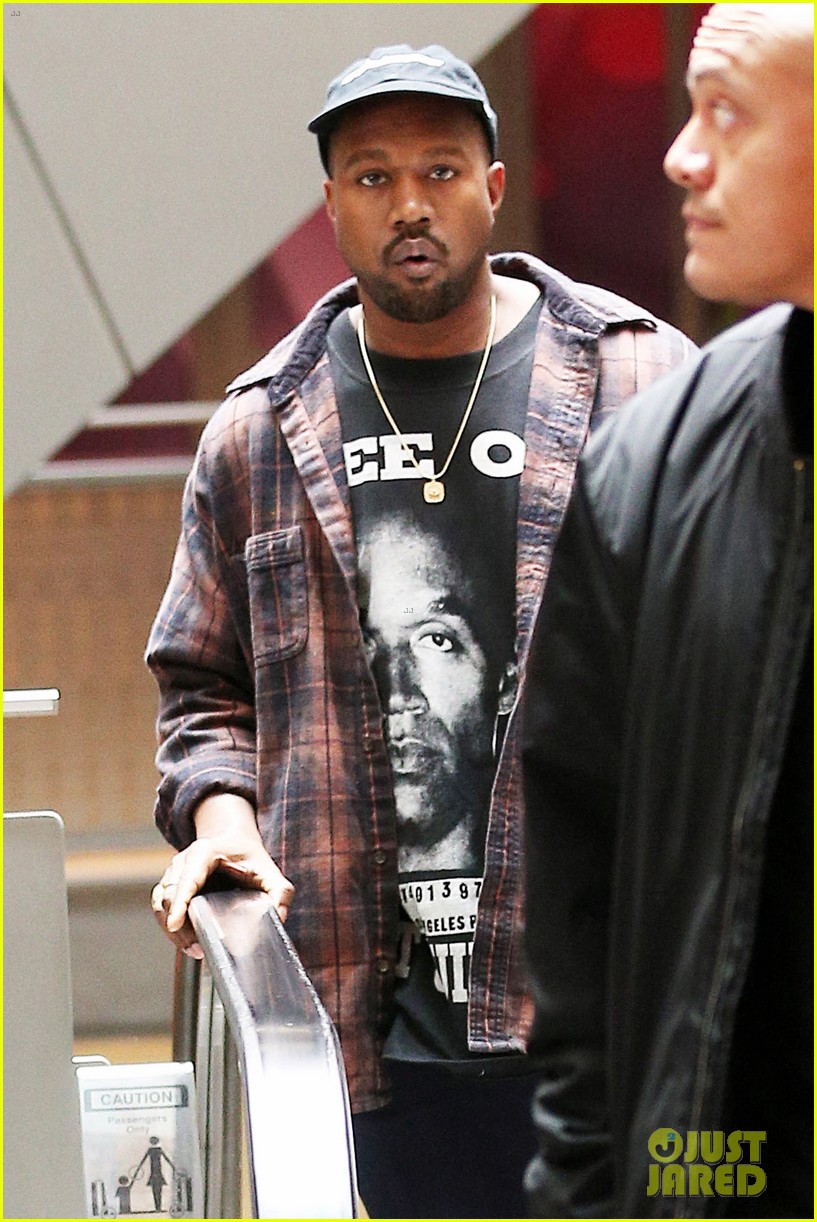 kanye west catches a movie on christmas eve 03