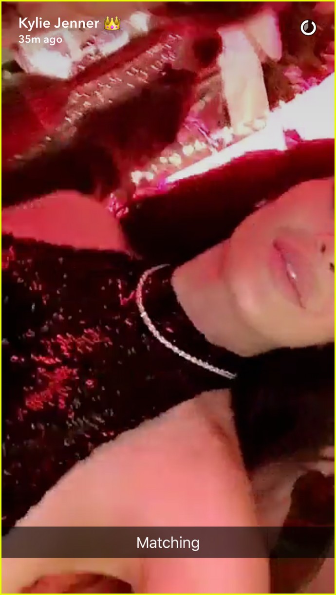 kim kardashian wears a lip ring to kardashian christmas party 2016 12