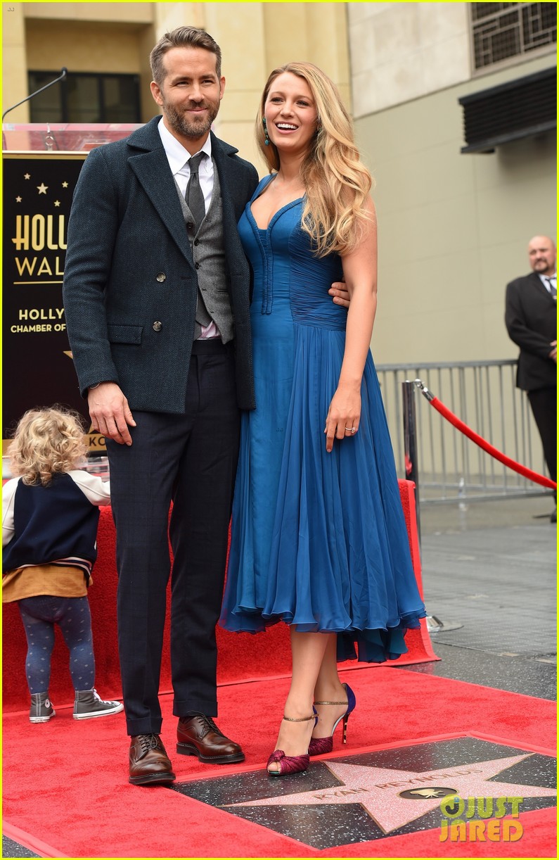 Blake Lively Shares Sweet Note for Ryan Reynolds After Walk of Fame(02)