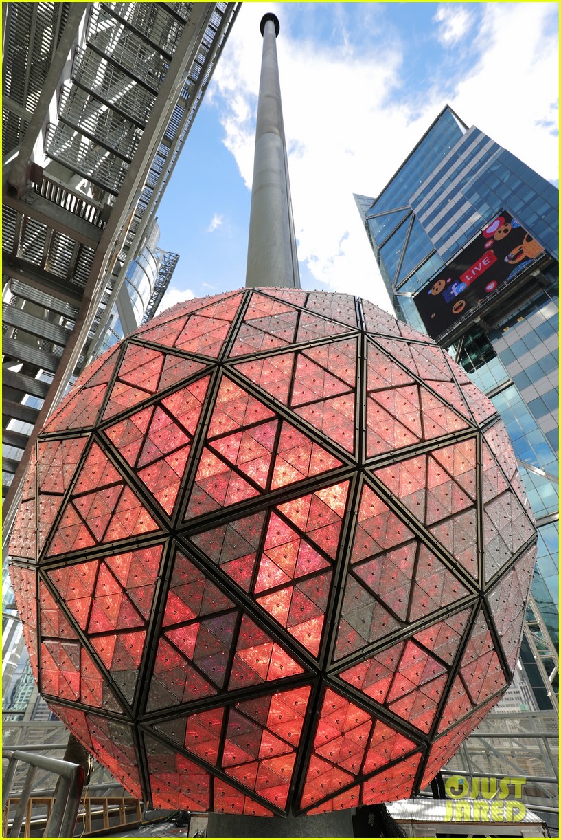 new years eve times square ball drop 2017 06