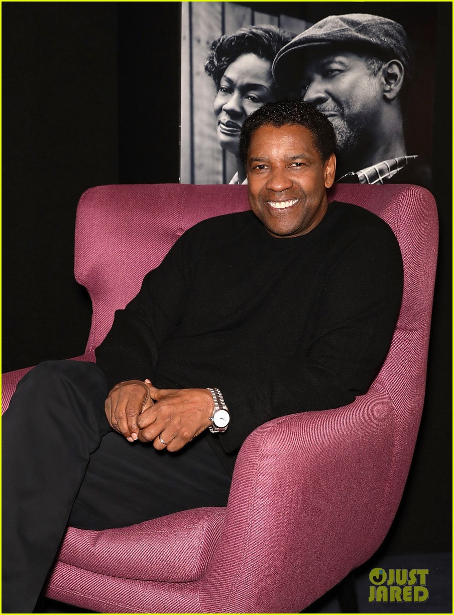 VIDEO Denzel Washington Helps Celebrate His Childhood Librarian's 99th(00)