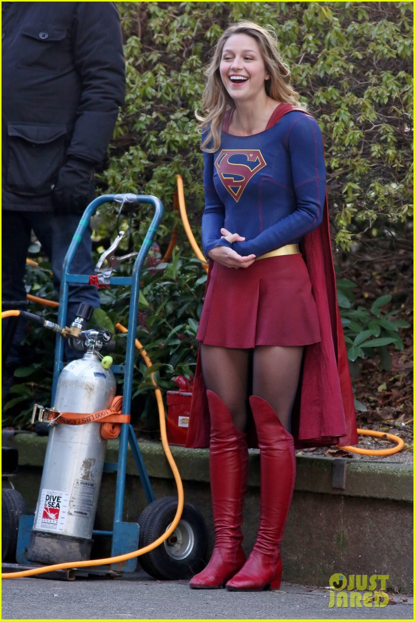 melissa benoist gets back to supergirl filming after filing from divorce from blake jenner 083837248