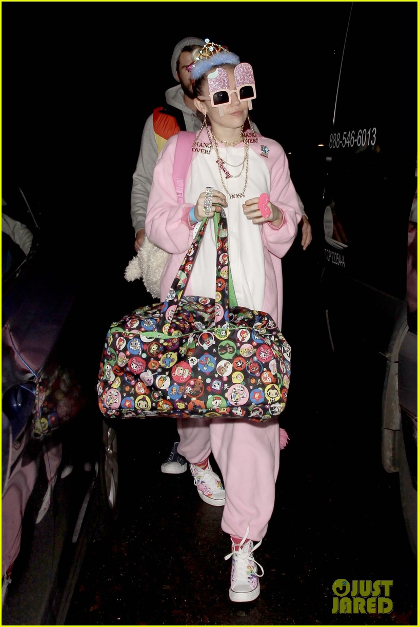 miley cyrus and liam hemsworth celebrate his birthday at flaming lips album release party 043842239